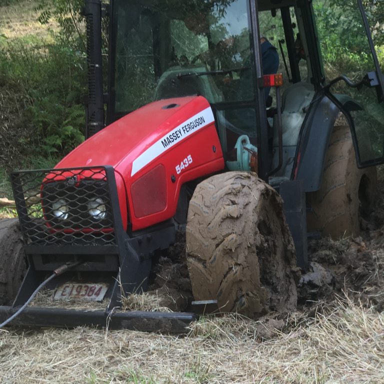 tractor bogged recovery